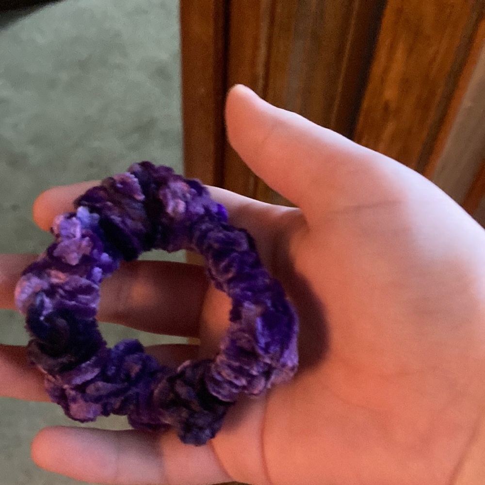 Crochet scrunchie